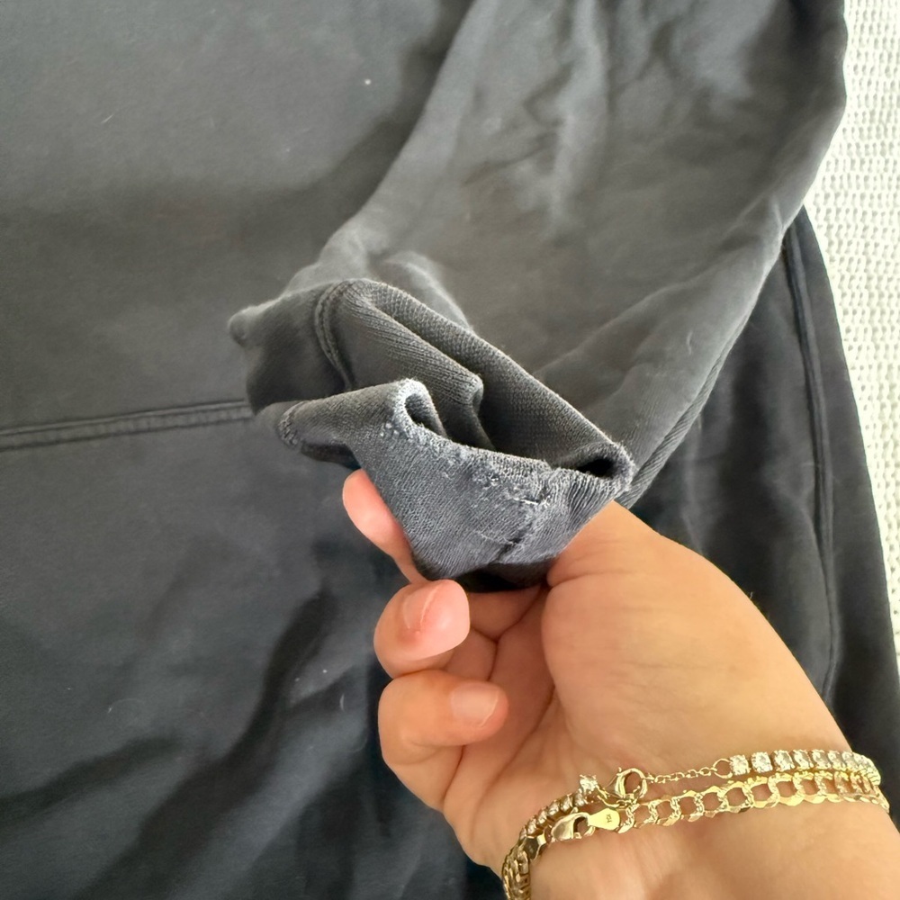 Nike Classic Black Sweatshirt - Picture 5 of 5